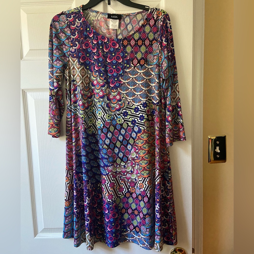 Ladies Slip-on Shift Dress